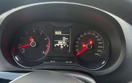 Volkswagen Polo VI (EU Market), 2017 год, 910 000 рублей, 2 фотография