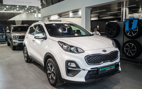 KIA Sportage IV рестайлинг, 2020 год, 2 449 000 рублей, 4 фотография
