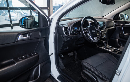 KIA Sportage IV рестайлинг, 2020 год, 2 449 000 рублей, 9 фотография