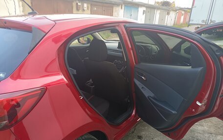 Mazda Demio IV, 2014 год, 1 300 000 рублей, 8 фотография