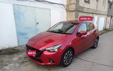 Mazda Demio IV, 2014 год, 1 300 000 рублей, 2 фотография