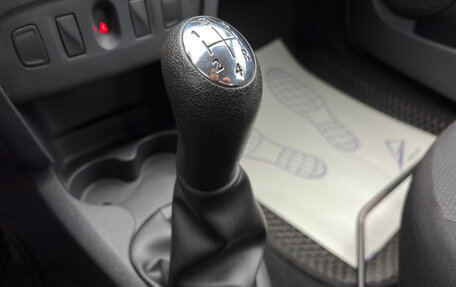 Renault Logan II, 2015 год, 560 000 рублей, 11 фотография