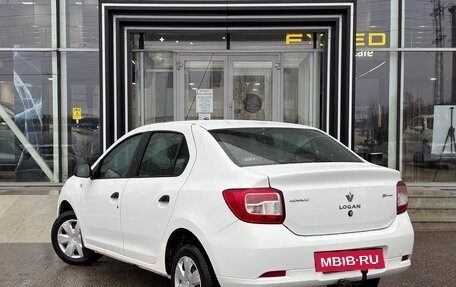 Renault Logan II, 2015 год, 560 000 рублей, 6 фотография