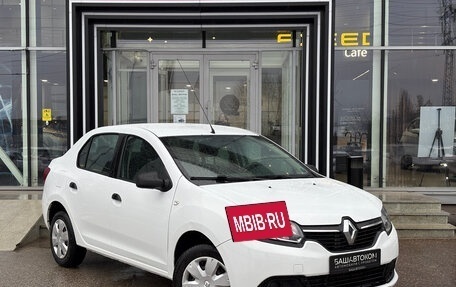Renault Logan II, 2015 год, 560 000 рублей, 3 фотография