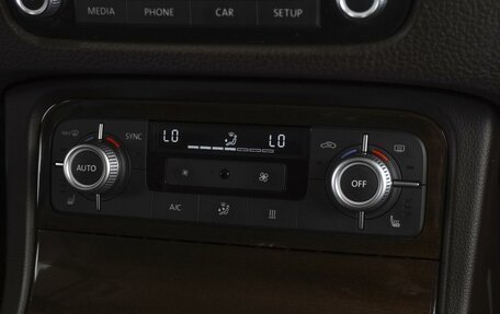 Volkswagen Touareg III, 2015 год, 2 650 000 рублей, 13 фотография