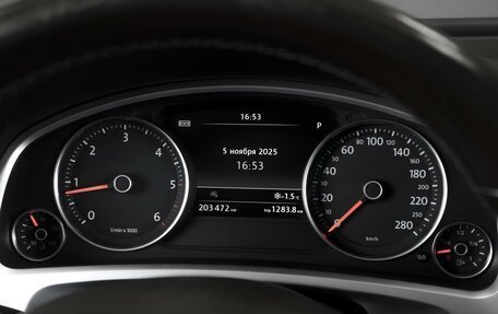 Volkswagen Touareg III, 2015 год, 2 650 000 рублей, 15 фотография