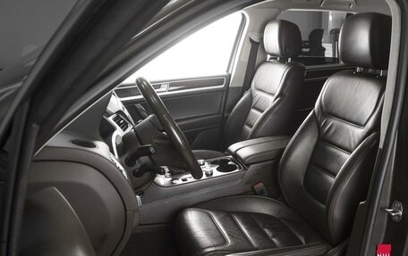 Volkswagen Touareg III, 2015 год, 2 650 000 рублей, 10 фотография