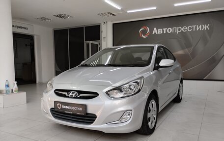 Hyundai Solaris II рестайлинг, 2013 год, 779 000 рублей, 3 фотография