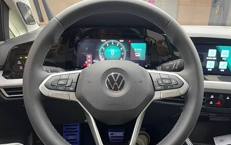 Volkswagen Golf VIII, 2022 год, 1 876 732 рублей, 21 фотография