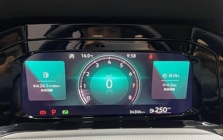 Volkswagen Golf VIII, 2022 год, 1 876 732 рублей, 23 фотография