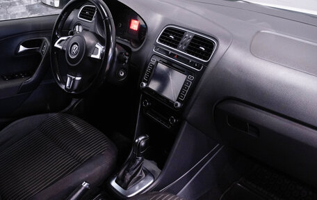 Volkswagen Polo VI (EU Market), 2012 год, 899 000 рублей, 14 фотография