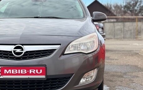 Opel Astra J, 2011 год, 750 000 рублей, 2 фотография