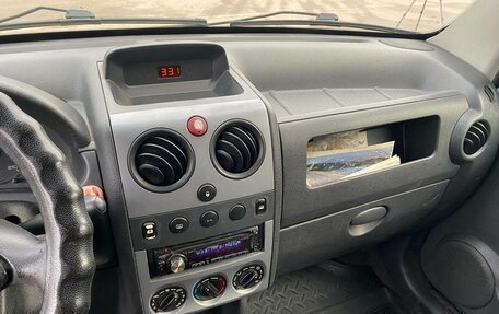 Peugeot Partner II рестайлинг 2, 2011 год, 380 000 рублей, 20 фотография