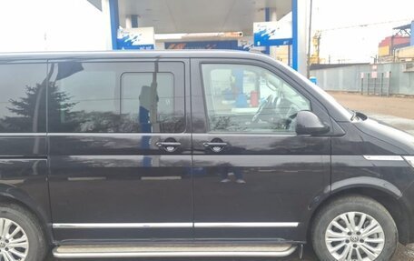 Volkswagen Multivan T6 рестайлинг, 2021 год, 6 999 999 рублей, 1 фотография