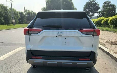 Toyota RAV4, 2022 год, 3 348 000 рублей, 4 фотография