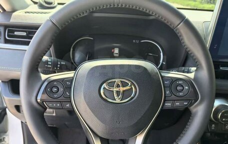 Toyota RAV4, 2022 год, 3 348 000 рублей, 5 фотография