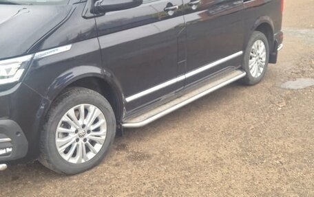 Volkswagen Multivan T6 рестайлинг, 2021 год, 6 999 999 рублей, 6 фотография