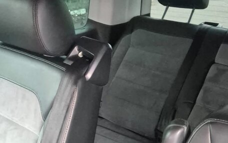 Volkswagen Multivan T6 рестайлинг, 2021 год, 6 999 999 рублей, 14 фотография