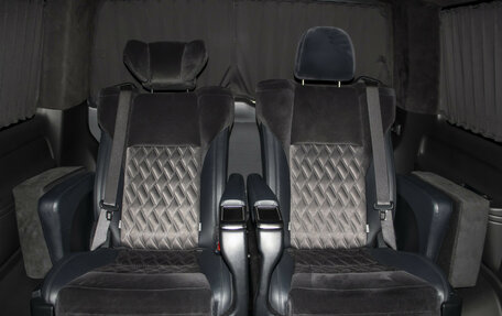 Volkswagen Multivan T6 рестайлинг, 2016 год, 7 455 000 рублей, 10 фотография