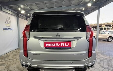 Mitsubishi Pajero Sport III рестайлинг, 2017 год, 2 249 000 рублей, 4 фотография