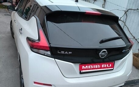 Nissan Leaf II, 2018 год, 1 299 999 рублей, 3 фотография