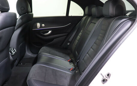 Mercedes-Benz E-Класс, 2021 год, 5 350 000 рублей, 10 фотография