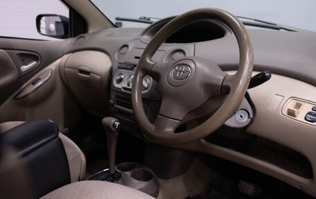 Toyota Platz, 2005 год, 299 000 рублей, 10 фотография