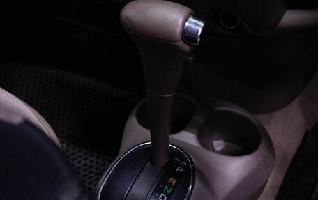 Toyota Platz, 2005 год, 299 000 рублей, 15 фотография