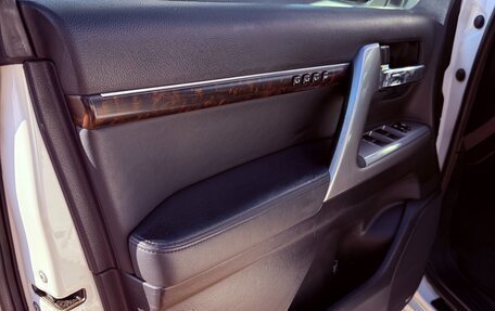 Toyota Land Cruiser 200, 2014 год, 4 600 000 рублей, 11 фотография