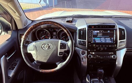Toyota Land Cruiser 200, 2014 год, 4 600 000 рублей, 15 фотография
