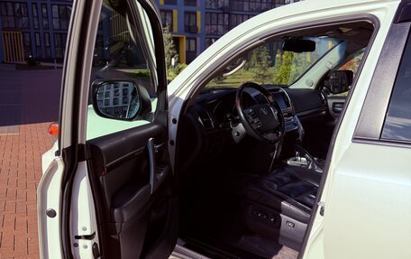 Toyota Land Cruiser 200, 2014 год, 4 600 000 рублей, 10 фотография