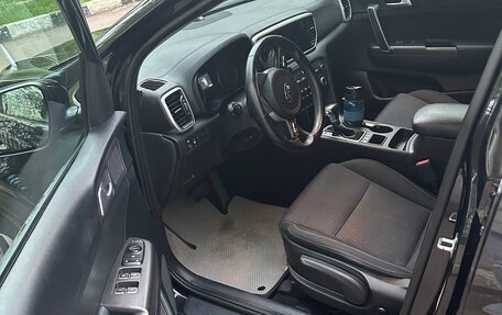 KIA Sportage IV рестайлинг, 2021 год, 2 350 000 рублей, 1 фотография