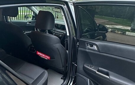 KIA Sportage IV рестайлинг, 2021 год, 2 350 000 рублей, 3 фотография