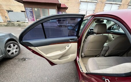 Toyota Avensis III рестайлинг, 2003 год, 400 000 рублей, 16 фотография