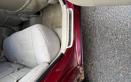 Toyota Avensis III рестайлинг, 2003 год, 400 000 рублей, 25 фотография