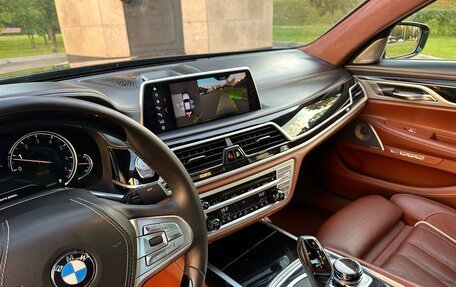BMW 7 серия, 2017 год, 3 990 000 рублей, 12 фотография