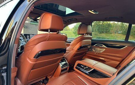 BMW 7 серия, 2017 год, 3 990 000 рублей, 20 фотография