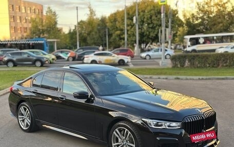 BMW 7 серия, 2017 год, 3 990 000 рублей, 10 фотография