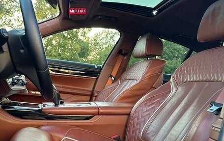 BMW 7 серия, 2017 год, 3 990 000 рублей, 19 фотография