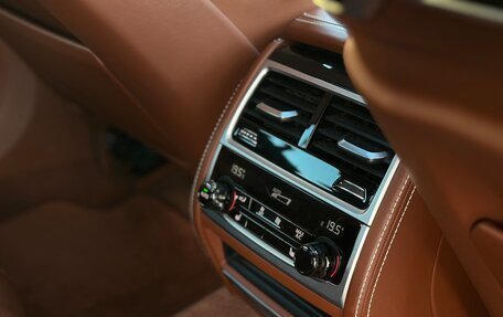 BMW 7 серия, 2017 год, 3 990 000 рублей, 24 фотография