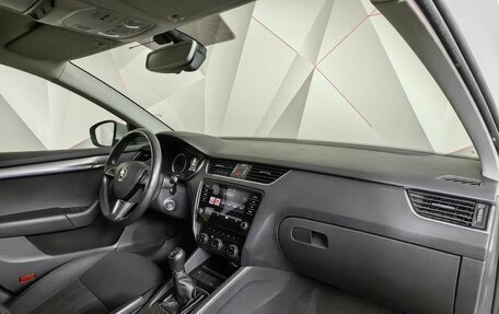 Skoda Octavia, 2018 год, 1 629 000 рублей, 11 фотография
