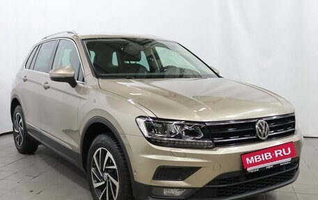 Volkswagen Tiguan II, 2018 год, 2 349 000 рублей, 3 фотография