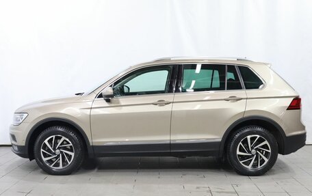 Volkswagen Tiguan II, 2018 год, 2 349 000 рублей, 8 фотография