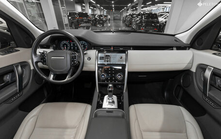 Land Rover Discovery Sport I рестайлинг, 2019 год, 3 480 000 рублей, 8 фотография