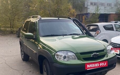 Chevrolet Niva I рестайлинг, 2016 год, 800 000 рублей, 10 фотография