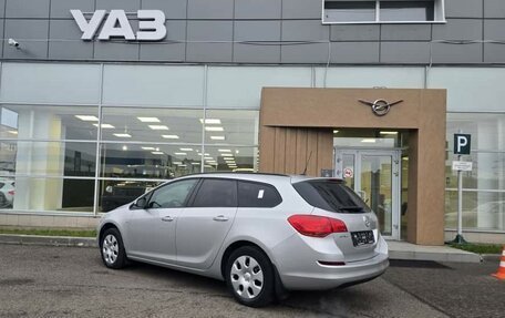 Opel Astra J, 2011 год, 630 000 рублей, 16 фотография