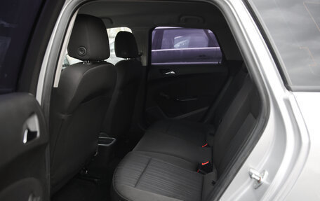 Opel Astra J, 2011 год, 630 000 рублей, 11 фотография