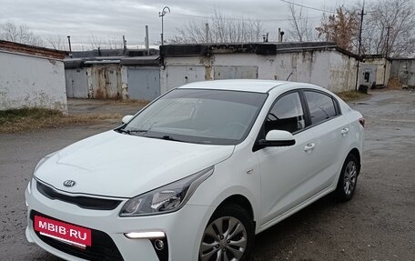 KIA Rio IV, 2018 год, 1 350 000 рублей, 3 фотография