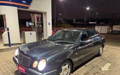 Mercedes-Benz E-Класс, 1998 год, 265 000 рублей, 1 фотография