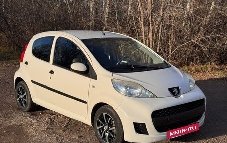 Peugeot 107 I рестайлинг, 2011 год, 515 000 рублей, 7 фотография